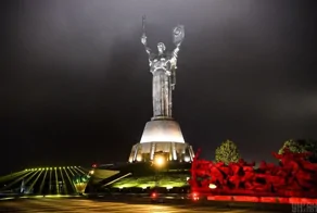 От имени всех адекватных граждан Украины - с Днём Победы!