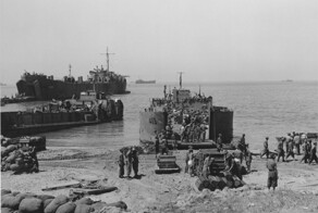 Сражение у Пафоса. Блестящая победа турецкой авиации над турецким флотом