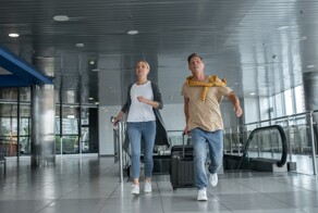 В аэропорту Домодедово запустили платную услугу «спасение» для опаздывающих на рейс