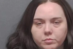 В США буфетчица совратила старшеклассника