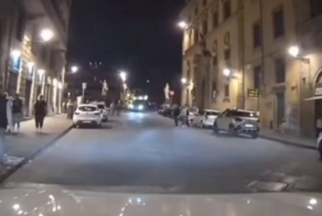 Таксист пустился в погоню за грабителем