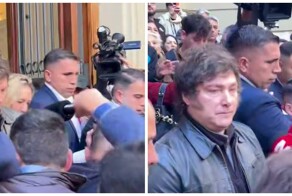Репортёр случайно ударил президента Аргентины