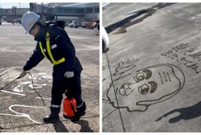 Работник японского аэропорта рисует водой стрит-арт для пассажиров