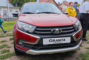 Lada Granta Active Cross показали вживую