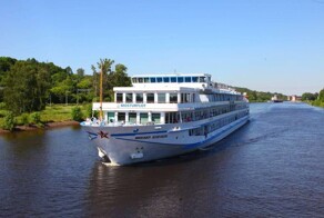 "Спасибо, не надо!": заболевшим норовирусом на теплоходе "Михаил Булгаков" предложили 10% скидку на следующую поездку