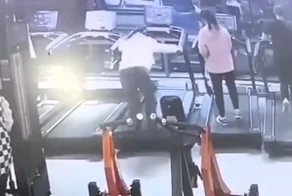 На каблуках и ради развлечения: женщина решила судиться со спортзалом из-за беговой дорожки