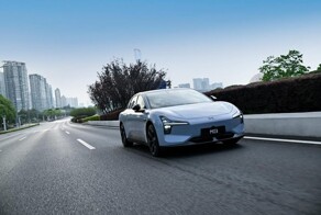 Китайцы выпустили электромобиль с бесплатным автопилотом по цене LADA Vesta