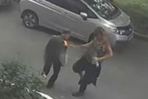 Во Владивостоке мужчина ударил ногой пенсионера
