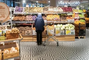 "Мы вам ответили, почему": Геннадий Зюганов зашёл в "Пятёрочку" и объяснил высокие цены на картошку