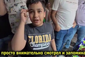 Путешественник встретил в Иране мальчика, который отлично говорит на английском