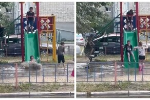 В Тюмени после ливней детская площадка превратилась в аквапарк
