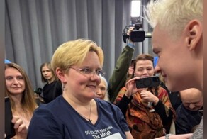 "Я люблю Ярослава": 47-летняя немка стала фанаткой артиста SHAMAN, посещает его концерты в России и считает русских самыми добрыми людьми
