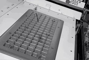 Как остричь ногти в невесомости (6 фото)