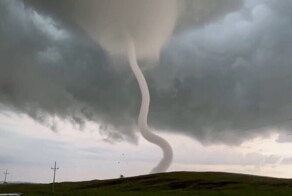 В США был замечен «танцующий» торнадо