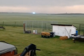 В Канаде засняли шаровую молнию