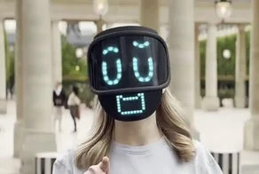 Для любителей анонимности: в США изобрели электронные шлемы-смайлики