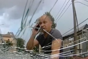 В Волхове водитель устроил погоню с потерпевшим на капоте