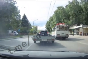 Томск ДТП с прицепом, кто будет виноват ?