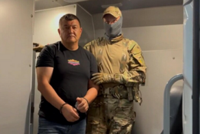 У задержанного в Башкирии чиновника нашли фото со встречи с Шамилем Басаевым