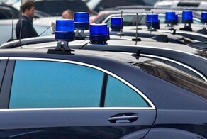 Госдума утвердила 10-тысячный штраф за непропуск автомобилей с мигалками