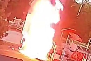 В Ленобласти школьники ради забавы спалили детскую площадку