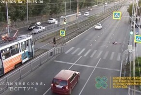 А как уверенно перебегала! ДТП в Улан-Удэ