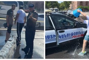 В Армении во время празднования Вардавара участники мероприятия окатили водой сотрудников полиции