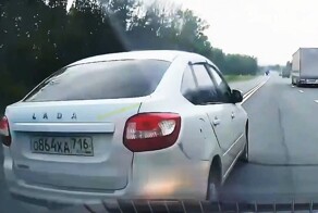 "Сильно спешил и двигался с высокой скоростью - поэтому должны пропустить"