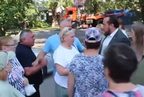 Томский депутат в грубой форме пригрозил сломать лицо избирателю