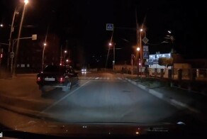 Зато на светофоре не пришлось стоять