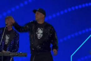 "Клуб активного долголетия на выезде?": в соцсетях посмеялись над "энергосберегающей" подтанцовкой Татьяны Булановой