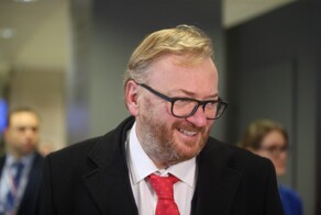 Депутат Милонов назвал тонирование лобового стекла признаком нетрадиционной ориентации