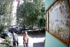 Old gangsta: в Ростове-на-Дону пенсионеры ограбили квартиру со спящим ребёнком внутри