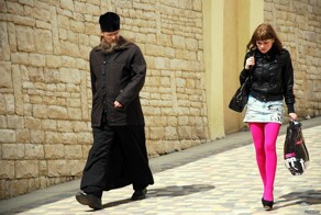 В РПЦ назвали способ не поддаться искушению при виде женщин в соблазнительных нарядах