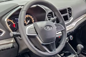У Lada Vesta на ходу заблокировался руль