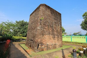 Хук Кхи Кай: как колонизаторы использовали куриный помёт против людей