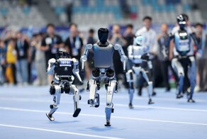 В Пекине прошло открытие первых в истории Всемирных игр гуманоидных роботов