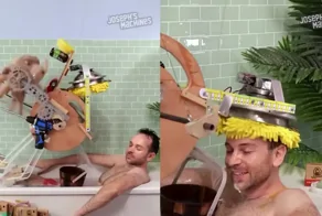 Энтузиаст собрал самый сложный и ненужный механизм для мытья человека