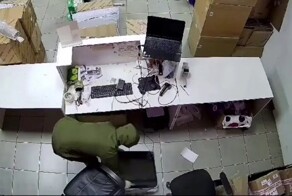 Ночной инцидент на пункте выдачи заказов