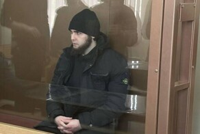 Дагестанского автоблогера отправили в колонию за попытку дать взятку гаишнику
