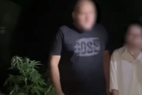 Россиянин сажал на участке помидоры, а выросла конопля