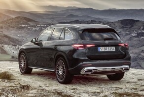 Mercedes хочет ставить двигатели BMW в свои автомобили