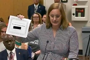 Учительница разглядела в ребёнке будущего диктатора