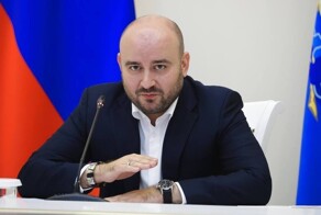 Глава Самарской области потребовал у подчинённых сдавать телефоны перед совещаниями правительства