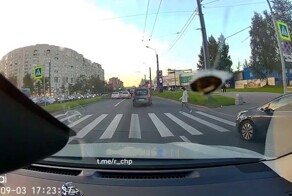 ДТП в Петербурге с электросамокатом "Быстрый какой"