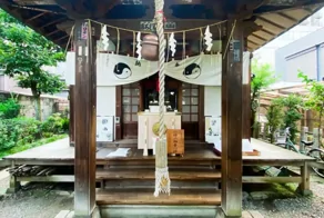 Святилище Оива Инари и великая повелительница мстительных призраков