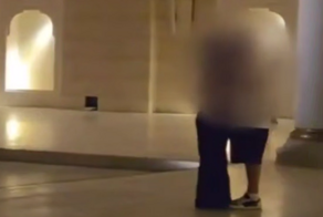 В Стамбуле задержали двух россиян за поцелуй в мечети