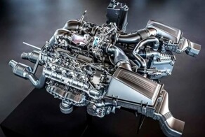 Столько разговоров об экологии и электродвигателях было... и вот в AMG уже работают над новым V8