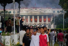 Чат вместо парламента: как непальские школьники рулят страной через Discord и ChatGPT