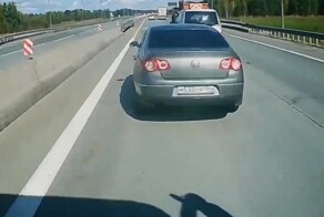 Перестроился, встал, получил удар